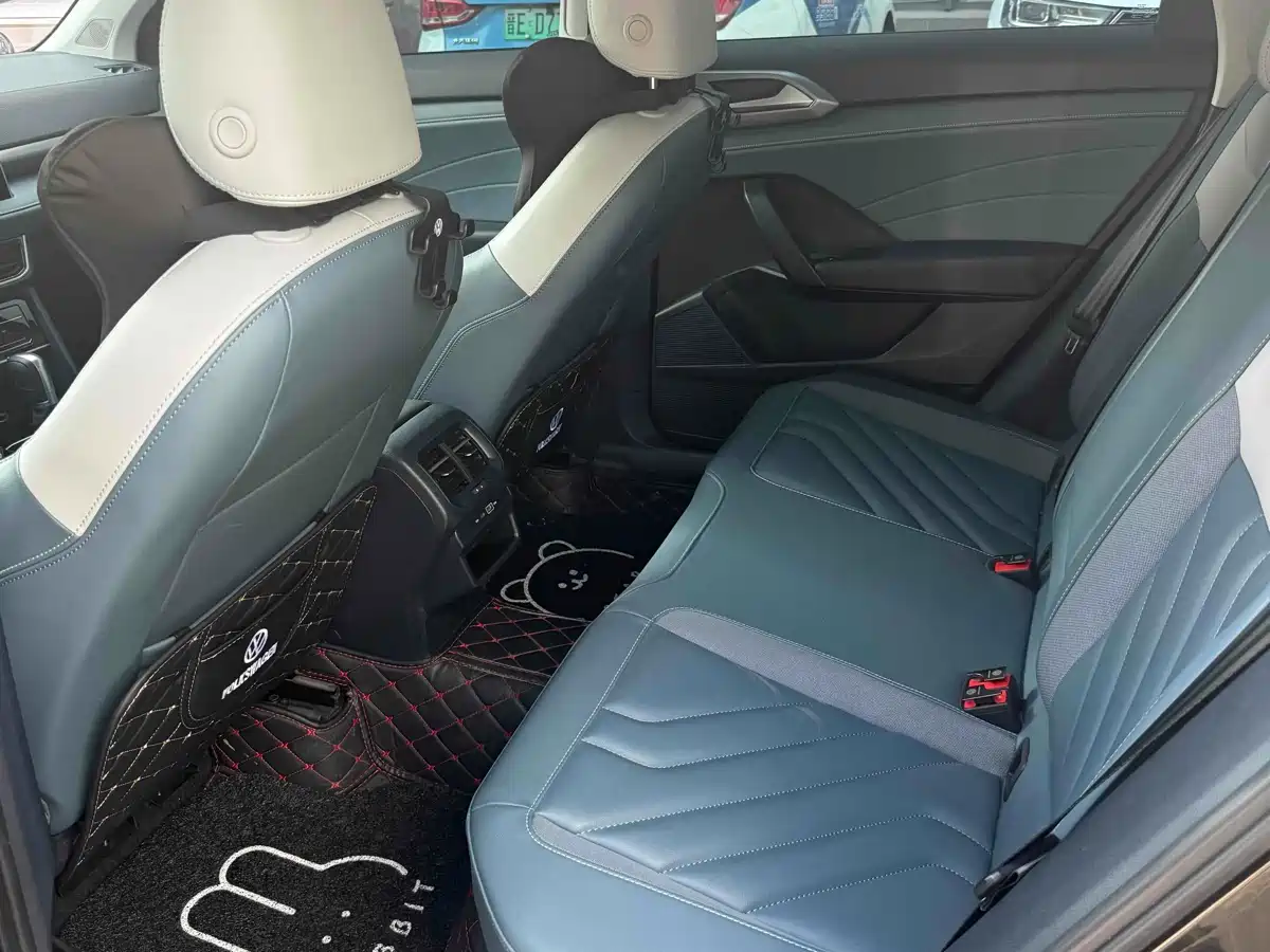 Volkswagen Tharu 2023 300TSI 2WD Bright Moon Edition фото 5