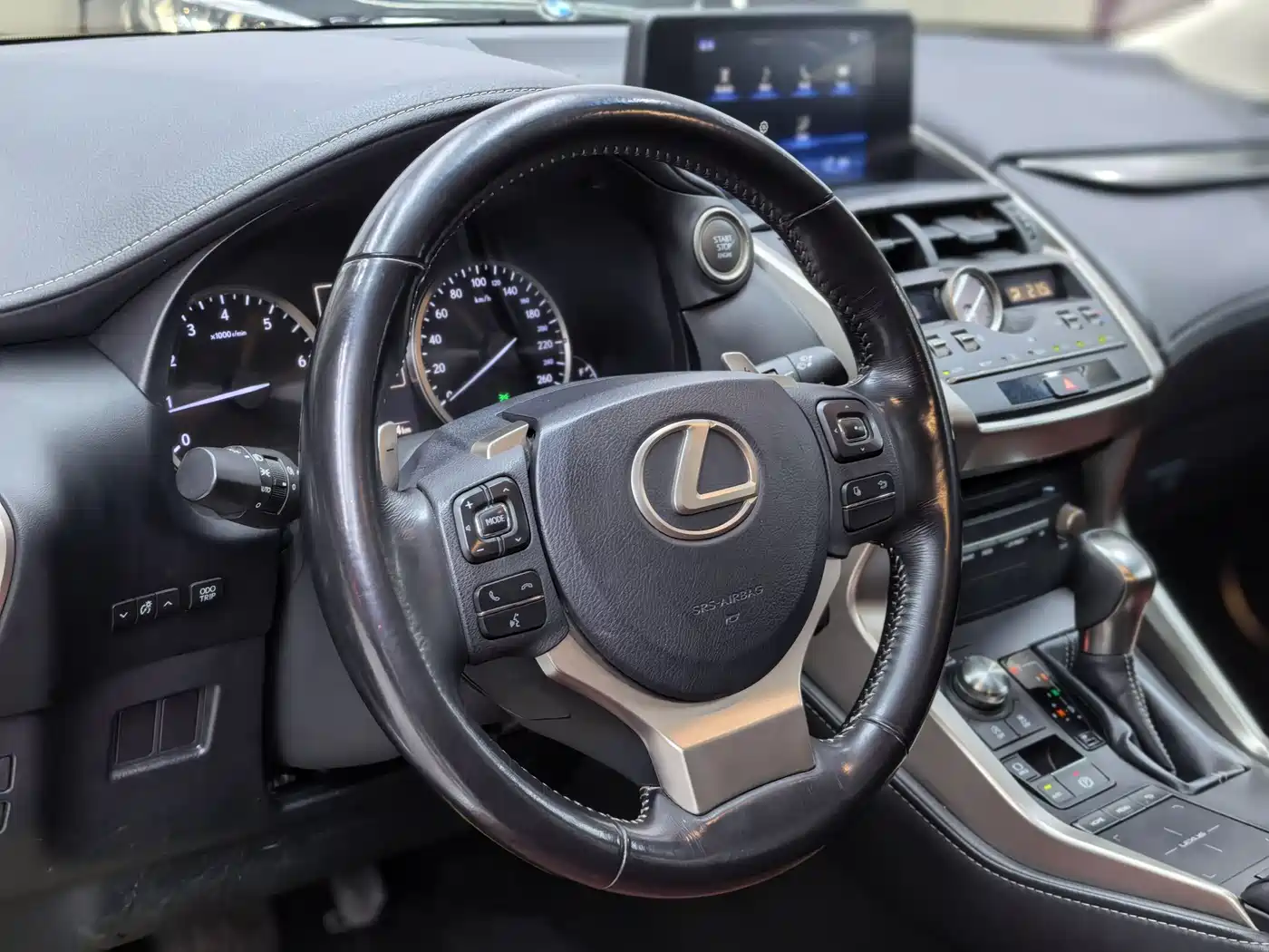 Lexus NX 2017 200 FWD Sharp Edition фото 14