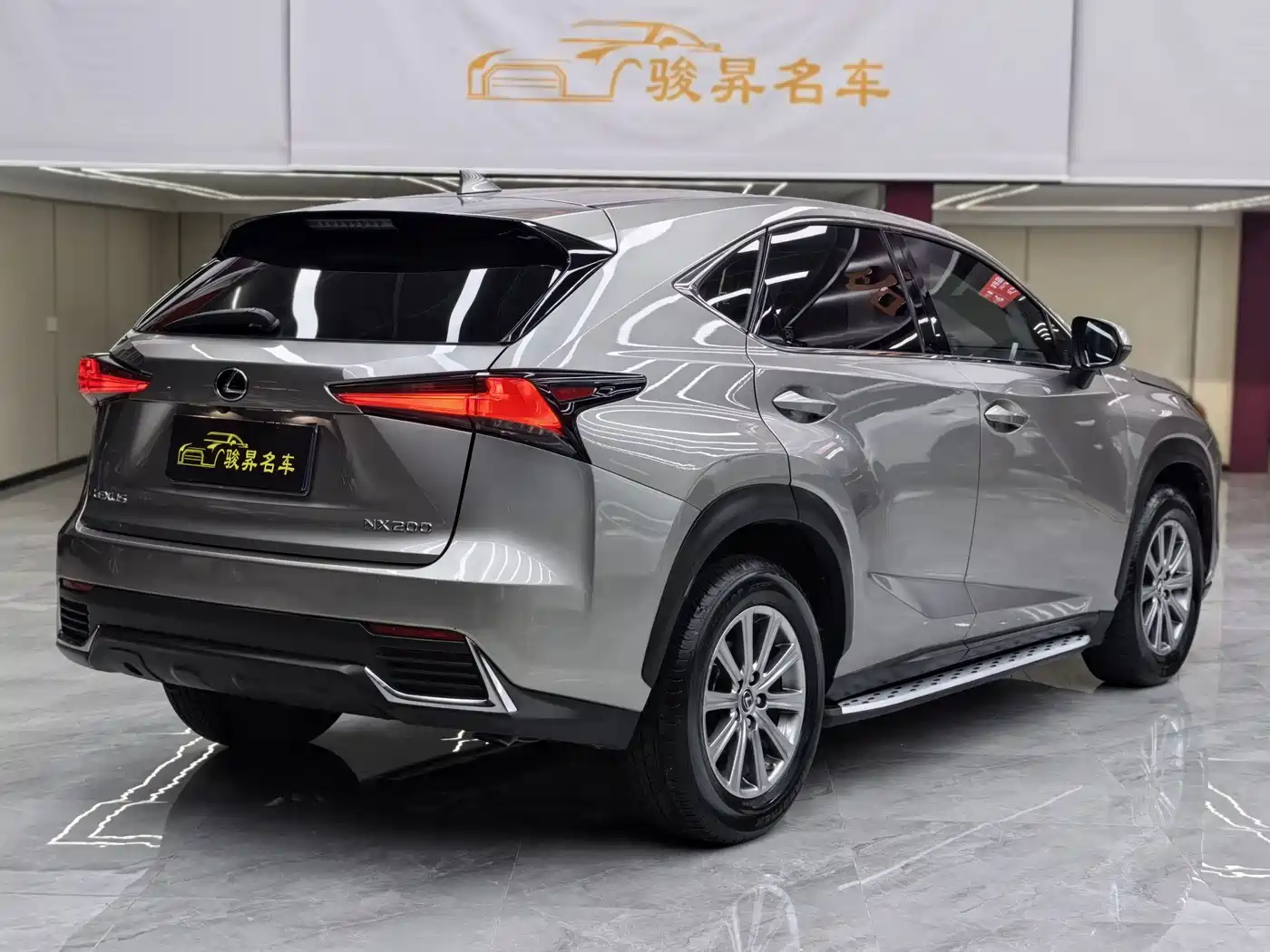 Lexus NX 2017 200 FWD Sharp Edition фото 6