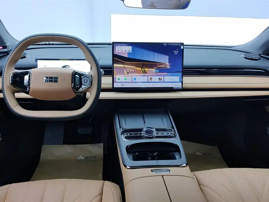 Geely Galaxy Galaxy Xingyao 8 2025 130km EM-P Explorer Edition фото 12