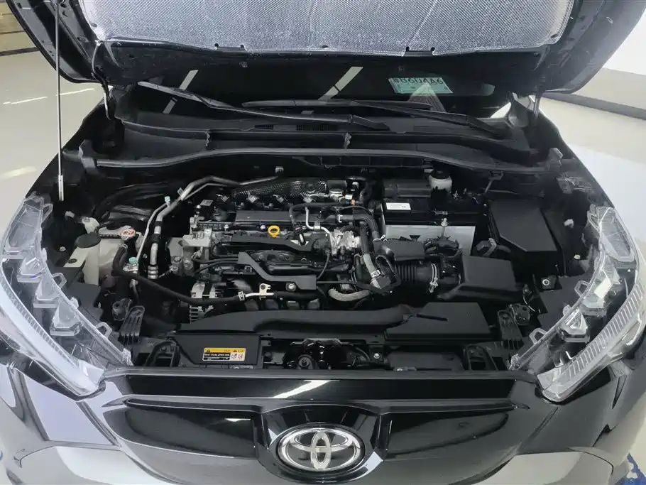 Toyota Frontlander 2022 2.0L CVT Luxury Edition фото 10