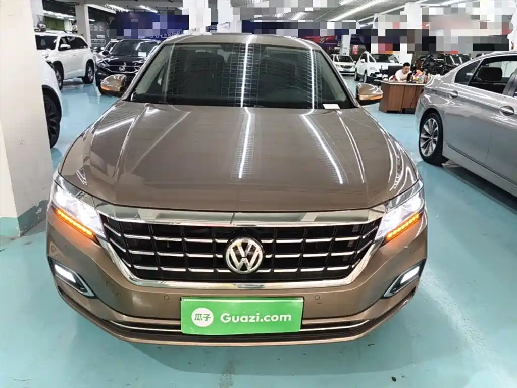 Volkswagen Passat 2019 Model 330TSI Luxury Edition China V фото 3