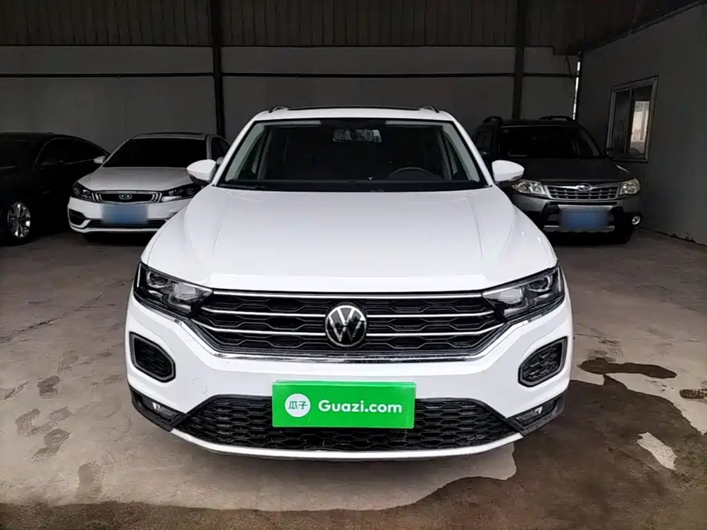 VOLKSWAGEN T-ROC EXPLORING SONGS