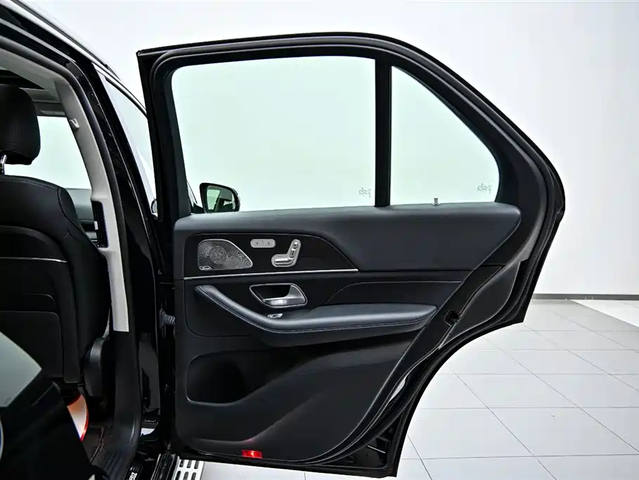 Mercedes-Benz GLE 2024 GLE 450 4MATIC Luxury фото 21