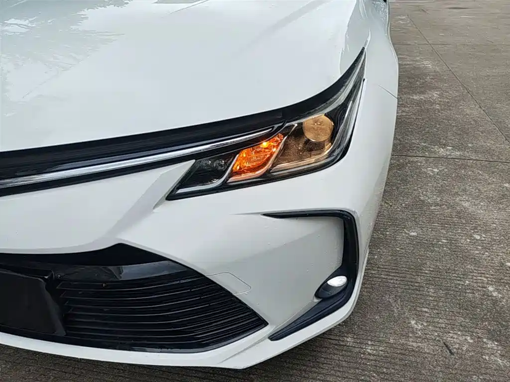 Toyota Corolla 2021 1.2T S-CVT Elite Edition фото 24