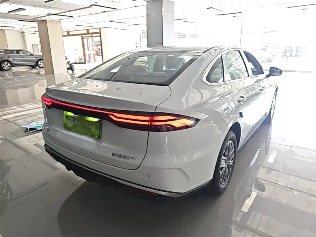Geely Galaxy Galaxy Stellar 6 2025 60km Voyager Edition фото 7