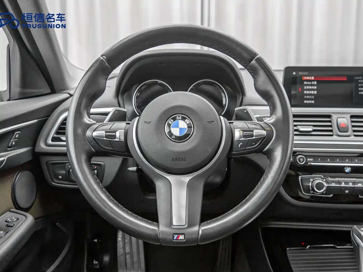 BMW 1 Series 2019 120i Leading M Sport Package фото 15