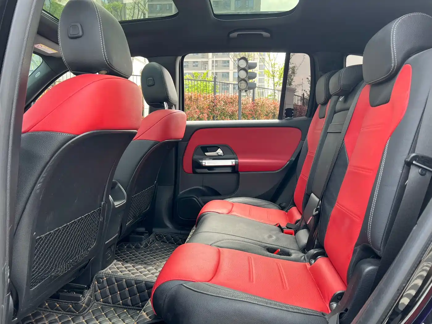 MERCEDES-BENZ GLB AMG