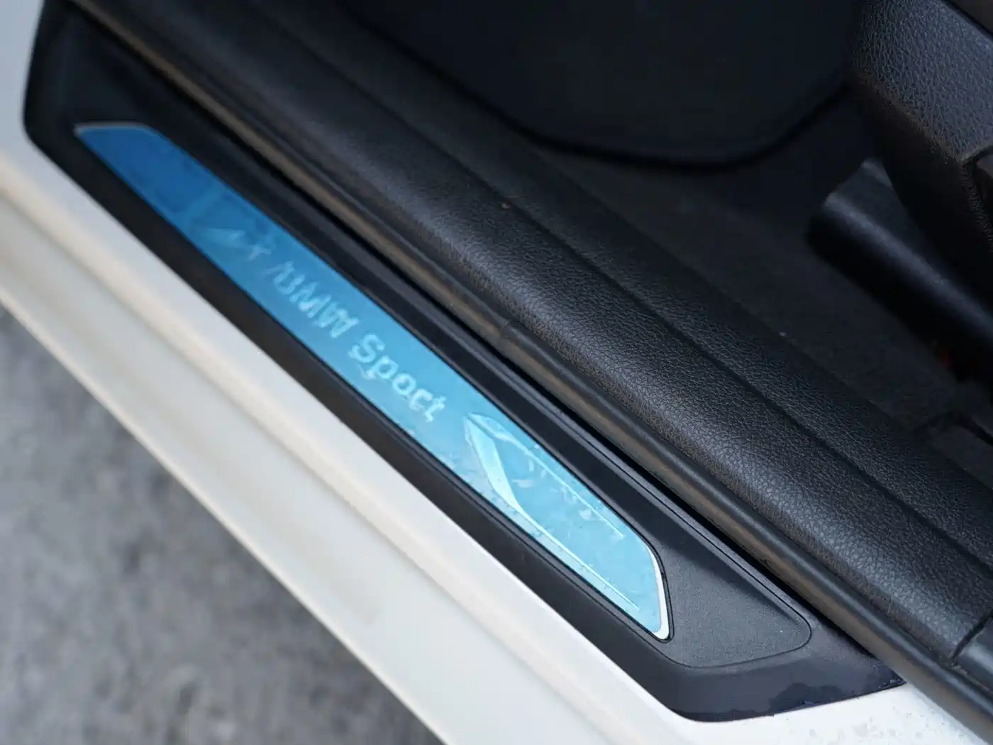 BMW 3 Series (Import) 2013 2013 320i Sport Design Package