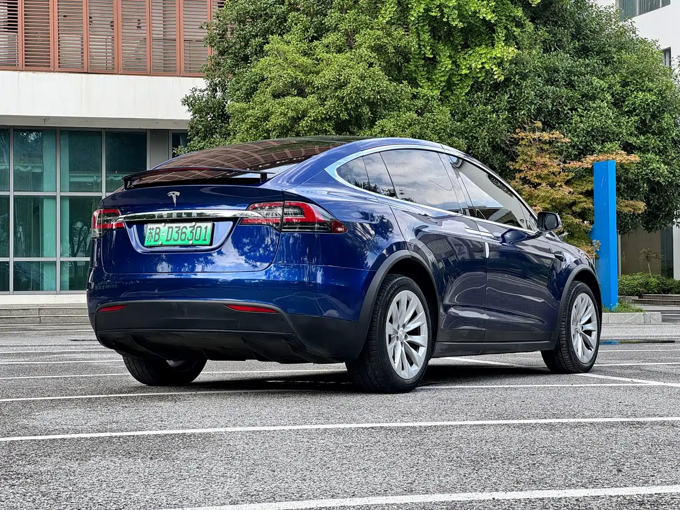 Фото 6 - Tesla Model X
