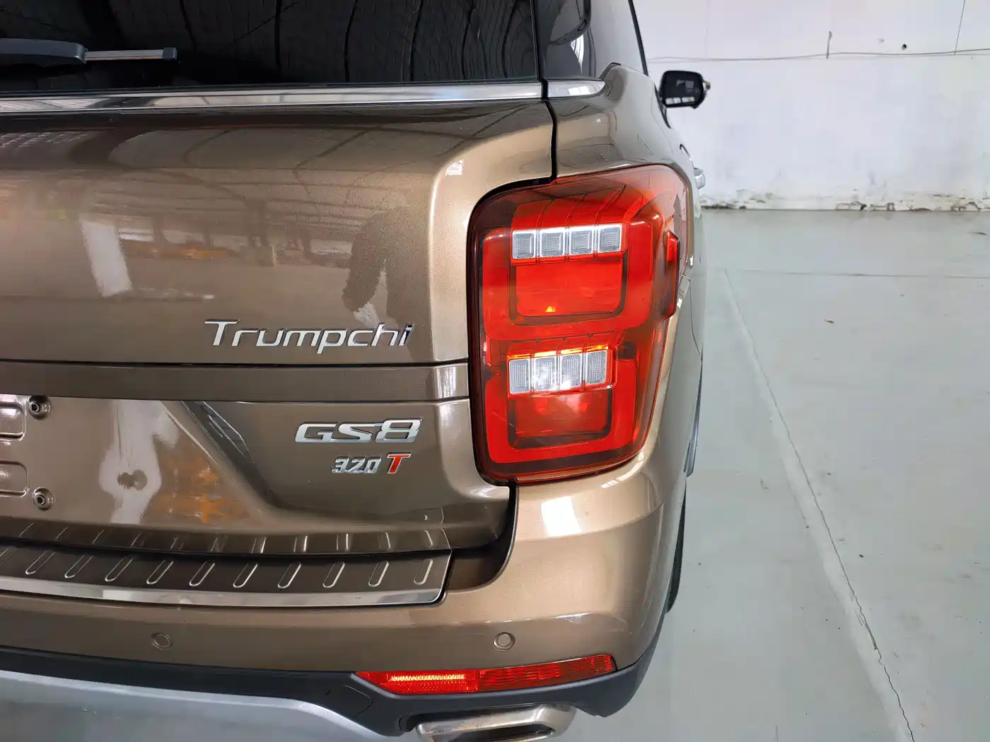 GAC Trumpchi Trumpchi GS8 2017 320T 2WD Luxury Smart Connect (7-seater) фото 9