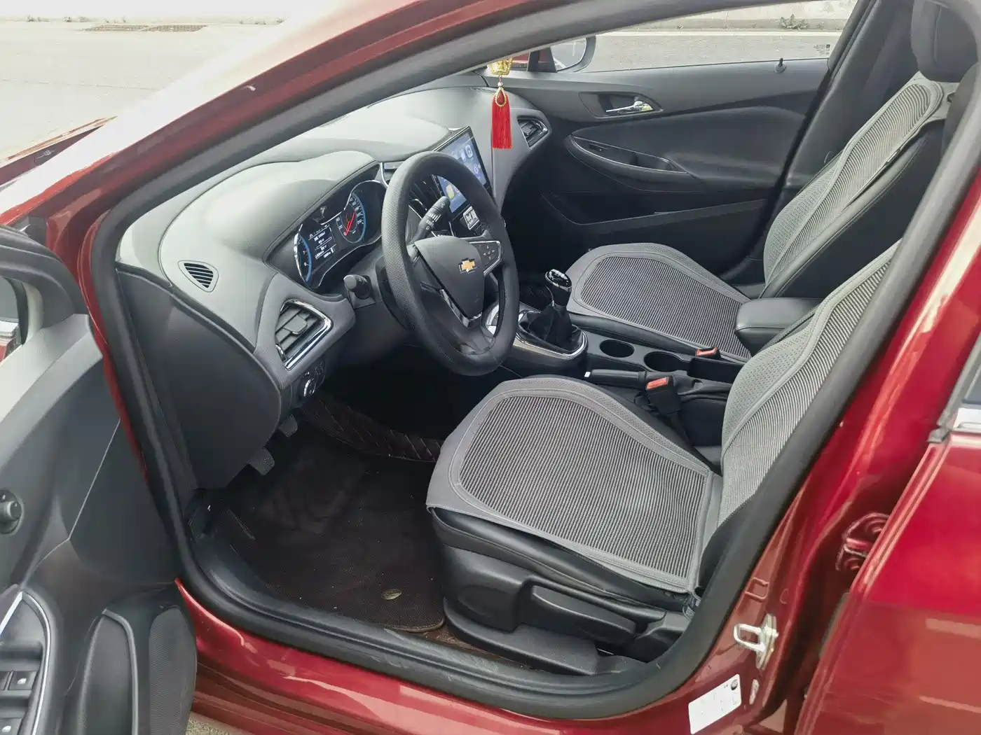 Chevrolet Cruze 2017 1.5L Manual Stylish фото 8