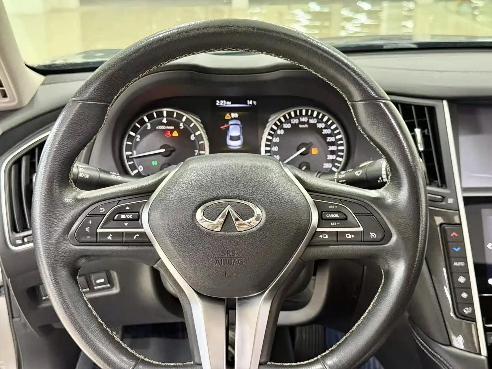 Фото 15 - Infiniti Q50L