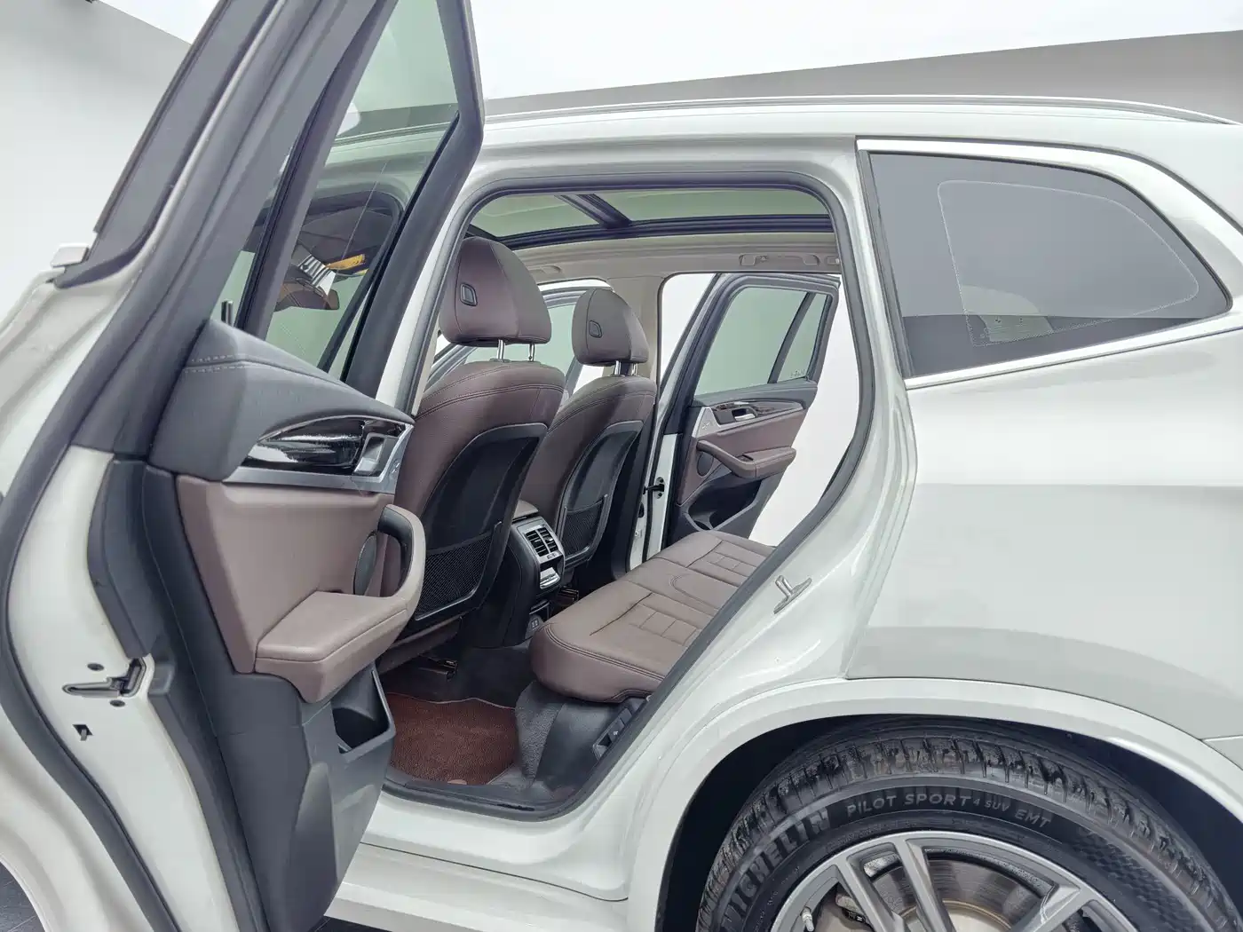 Фото 14 - BMW X3