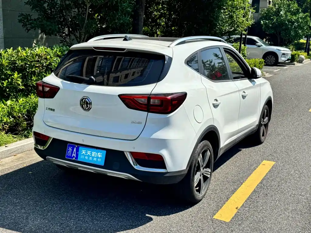 Photo 3 - MG ZS