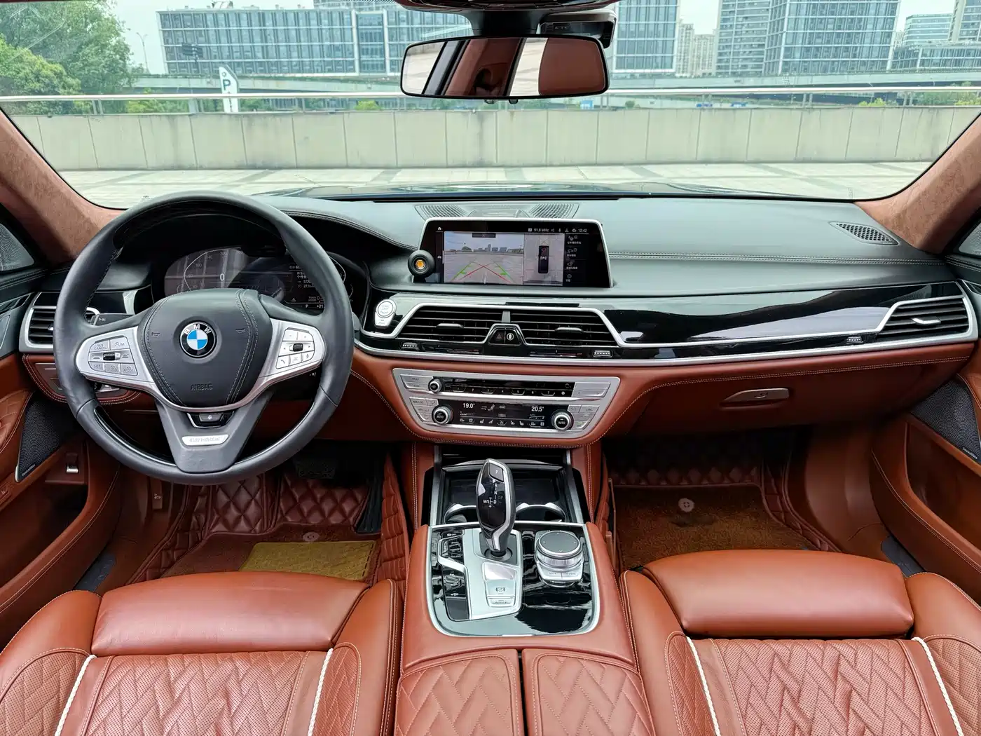 BMW 7 Series 2019 Facelift 740Li xDrive Executive Luxury Package фото 11