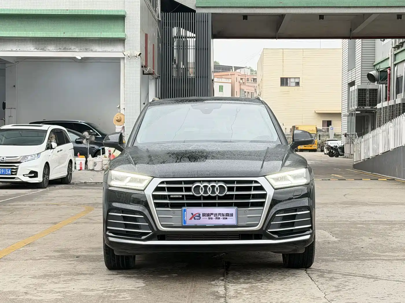 Audi Q5L 2020 Facelift 40 TFSI Honor Fashion фото 3