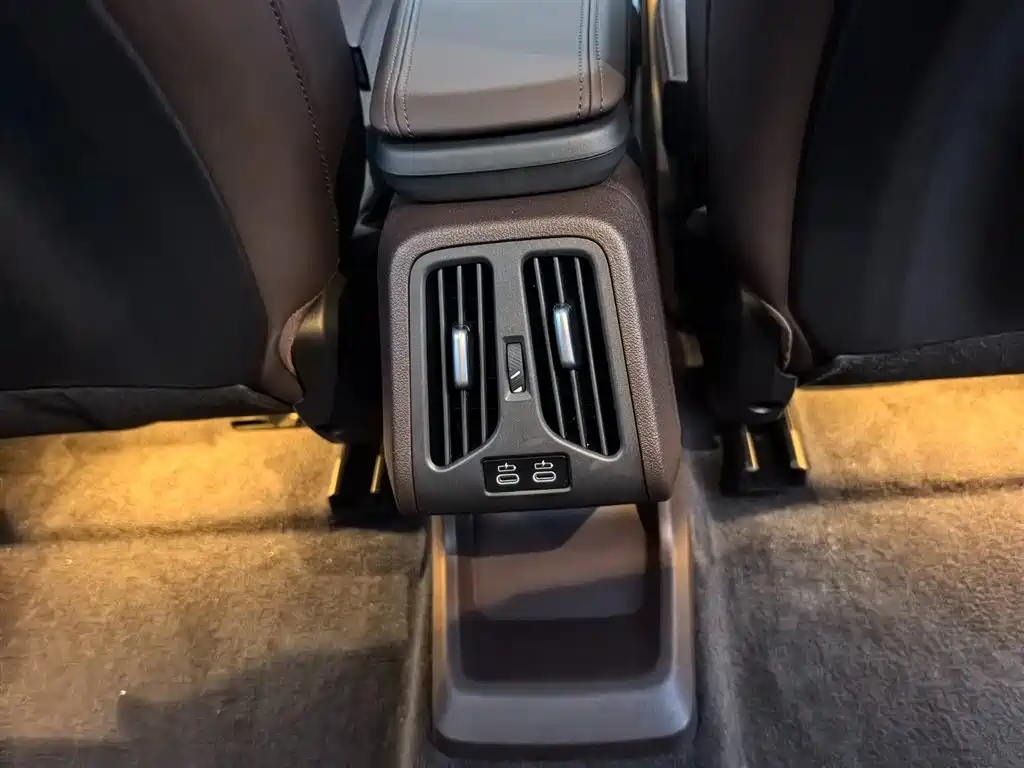 BMW iX1 2025 2025 eDrive25L X Design Package