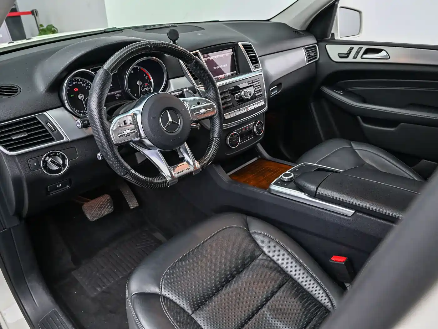 Mercedes-Benz M-Class 2012 ML 300 фото 16