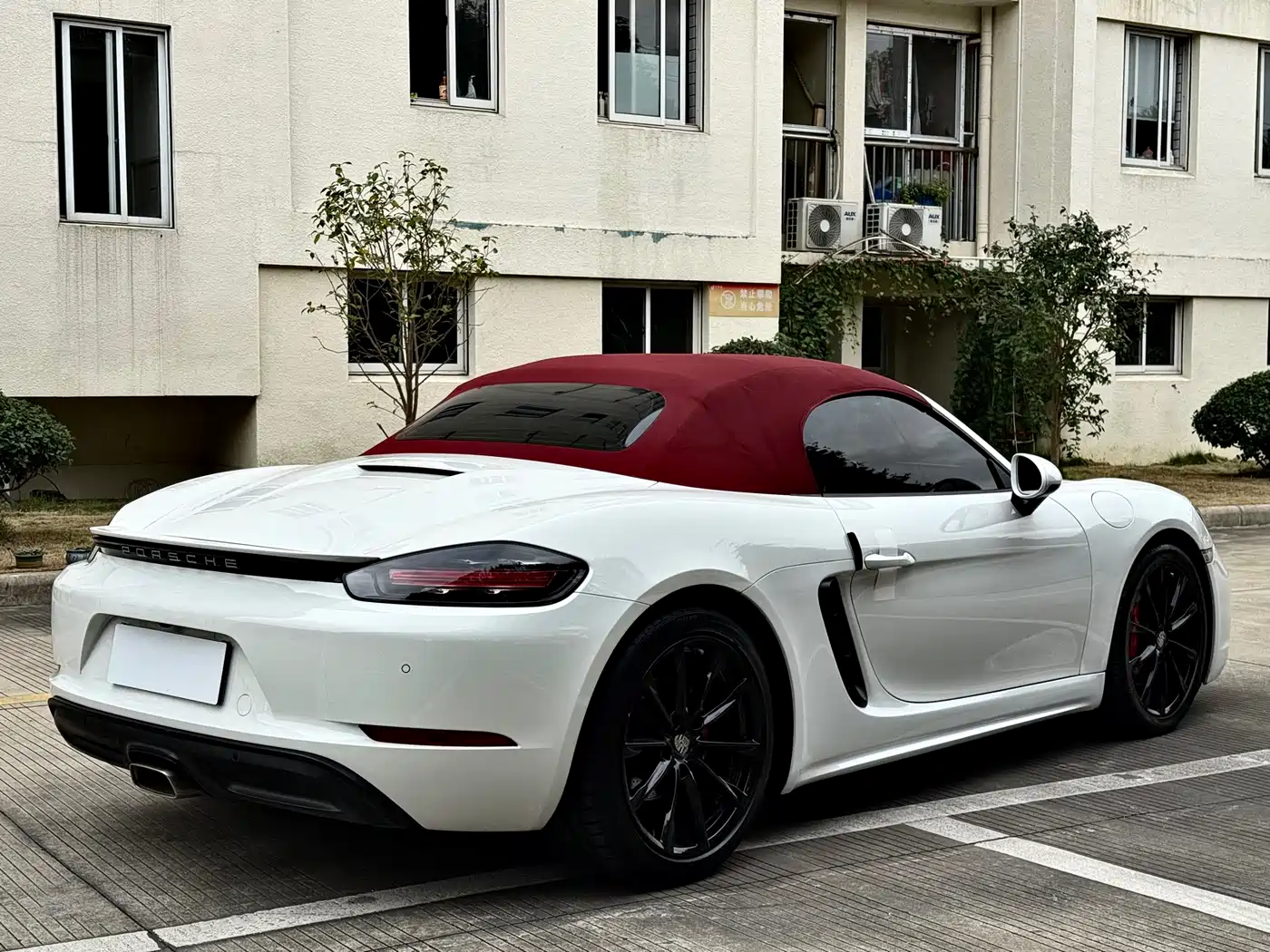 Porsche 718 2018 Boxster 2.0T фото 9