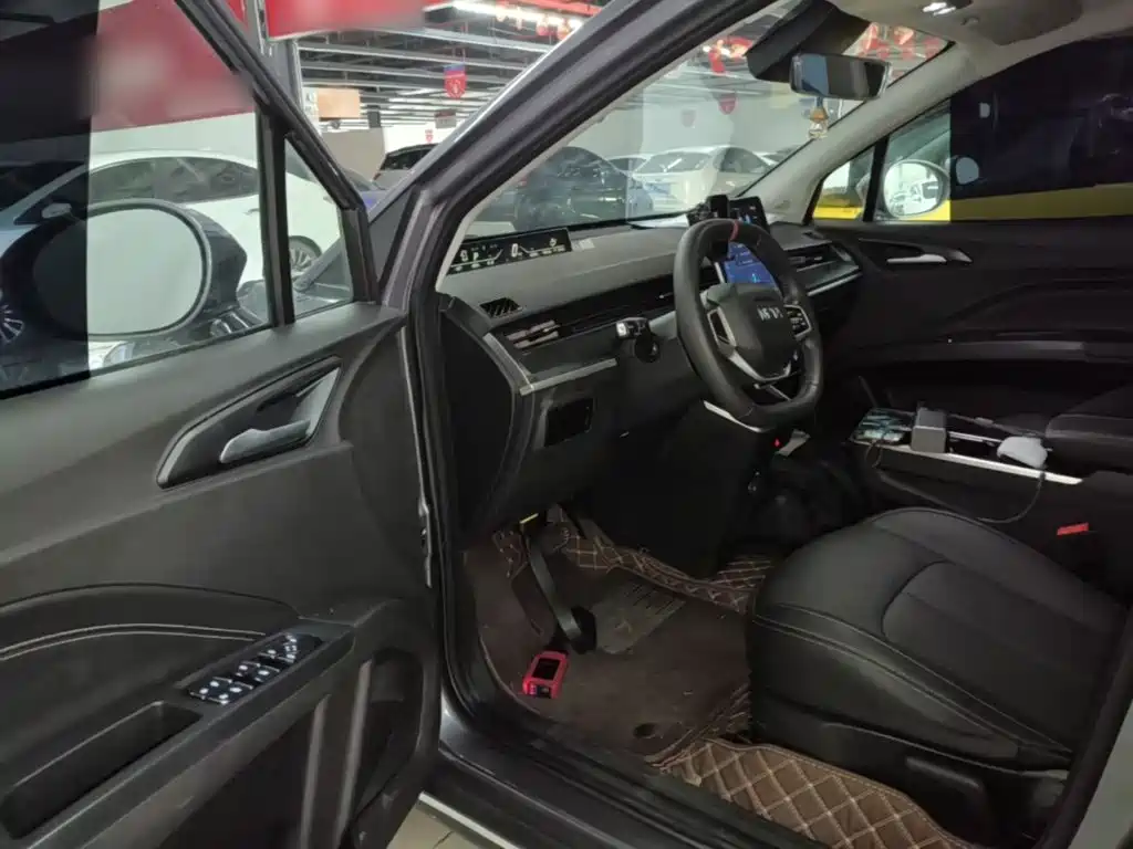 Nezha Auto Nezha V 2023 2022 Tide 300 Lite Ternary Lithium