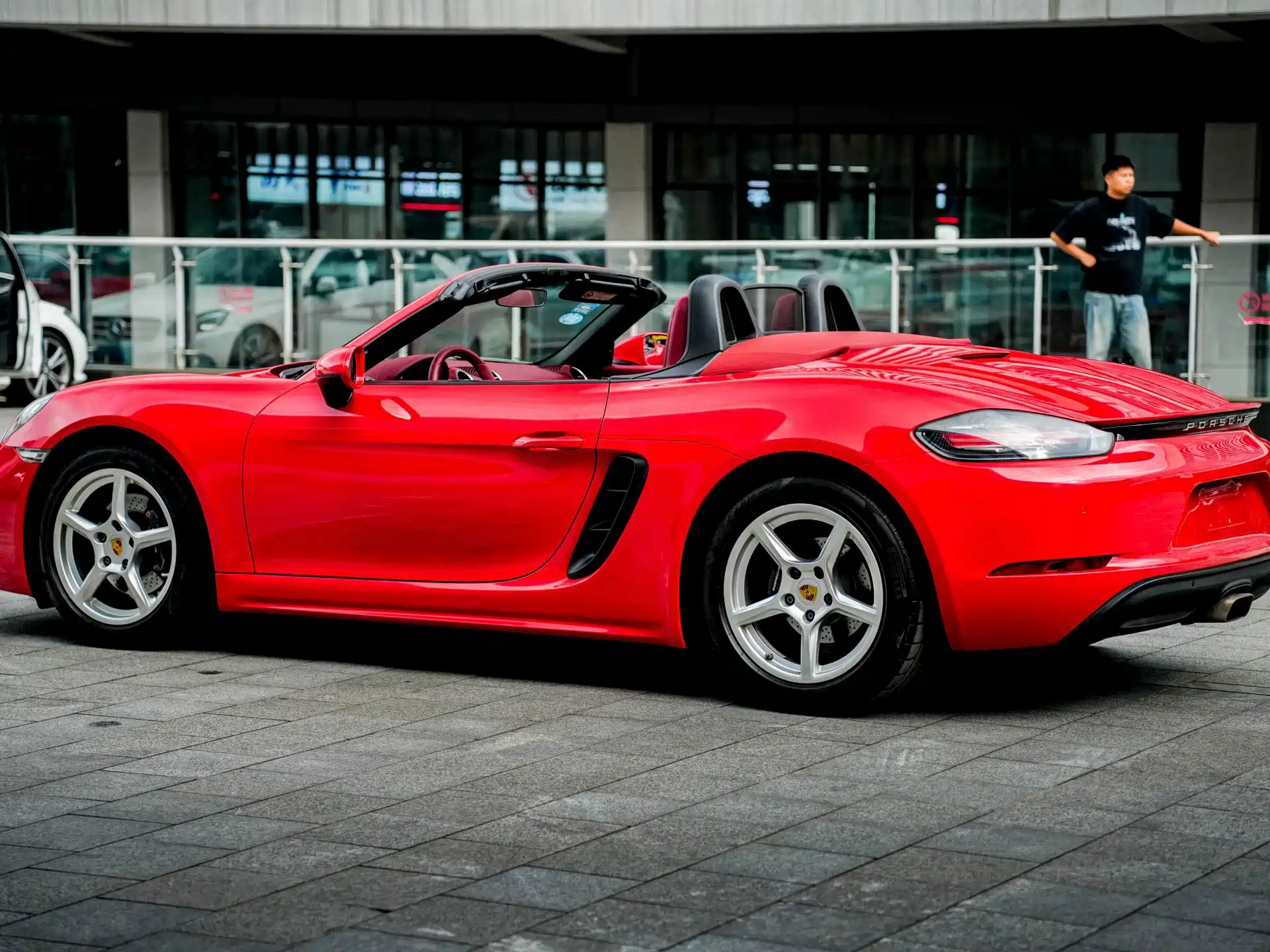 صورة 10 - Porsche 718