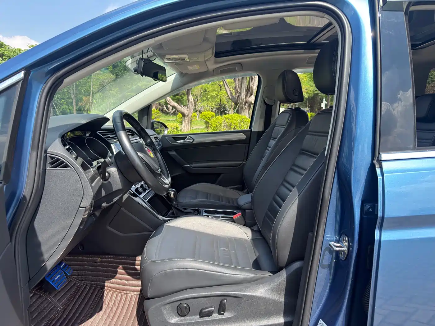 Photo 5 - Volkswagen Touran