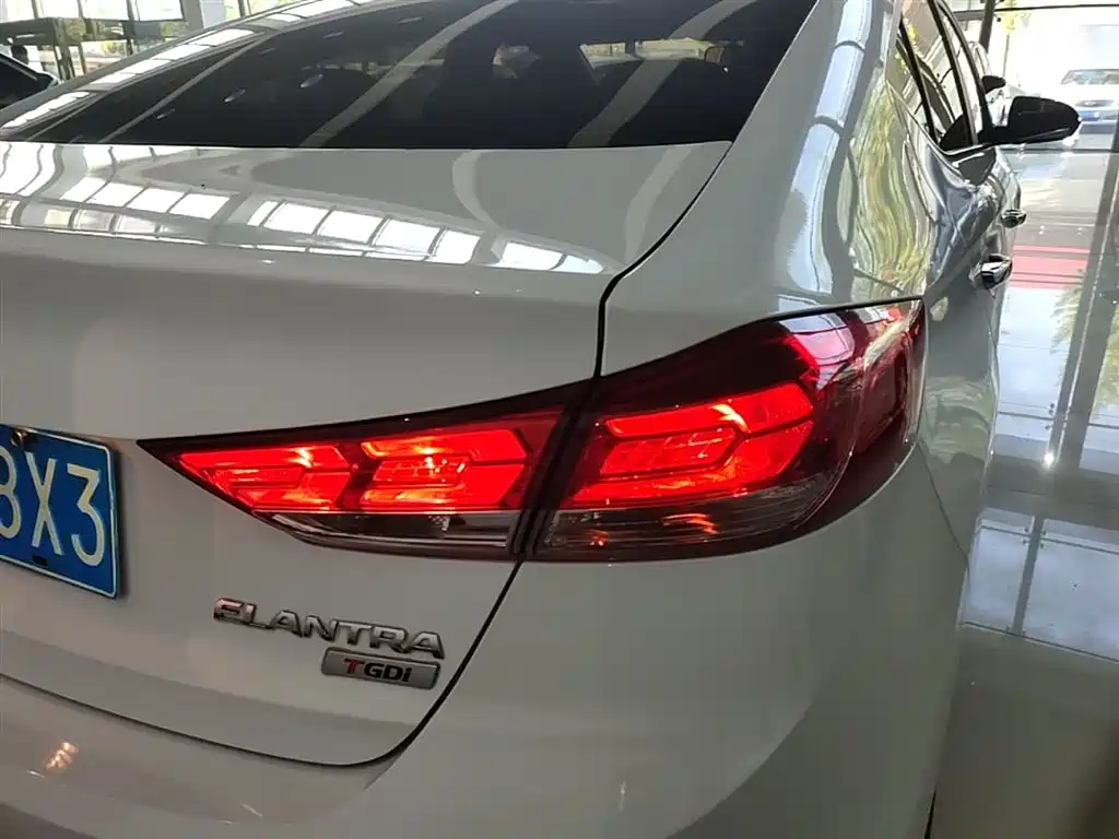 Hyundai Elantra 2019 1.4T Dual-clutch XuanDong·Vitality Type фото 8