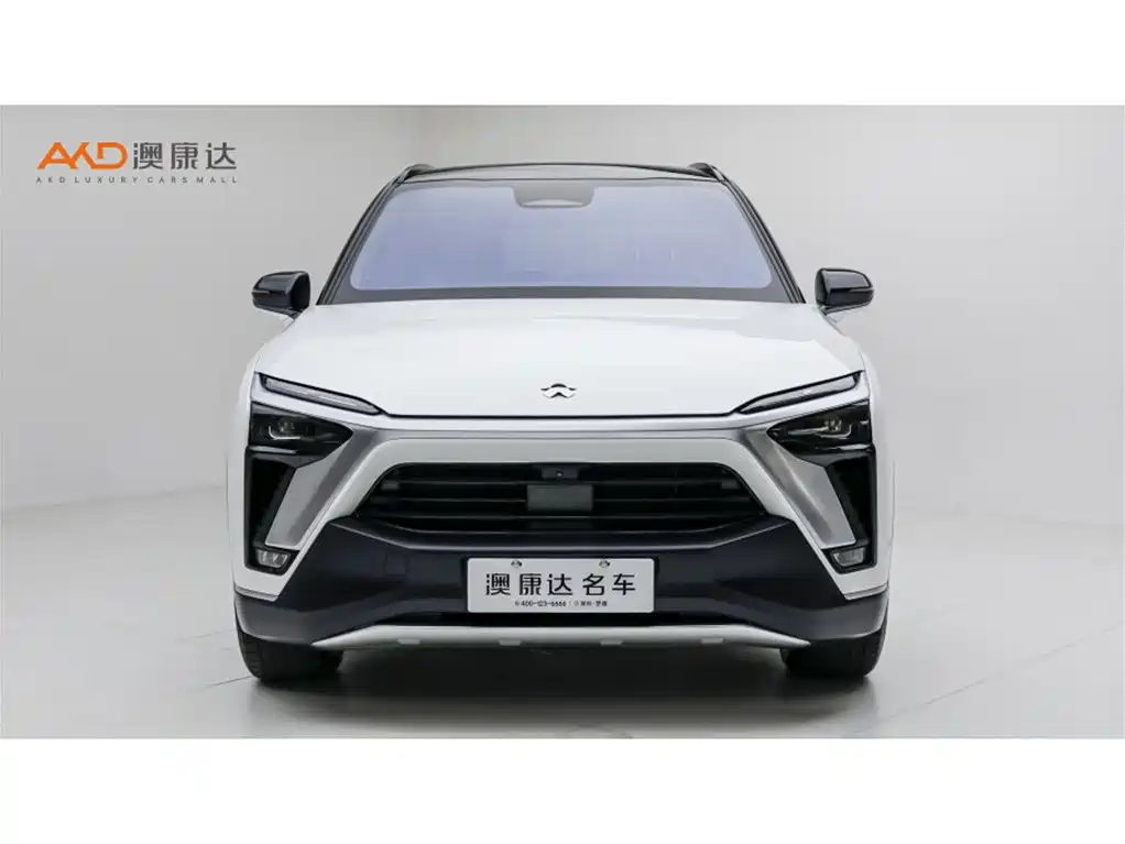 Фото 2 - NIO ES8