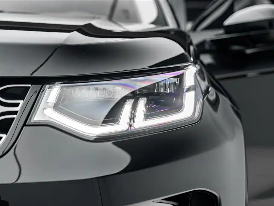 Land Rover Discovery Sport 2024 Performance Technology Edition фото 32