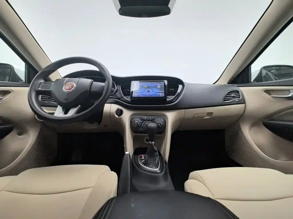 Fiat Viaggio 2014 2012 1.4T Auto Joy Edition