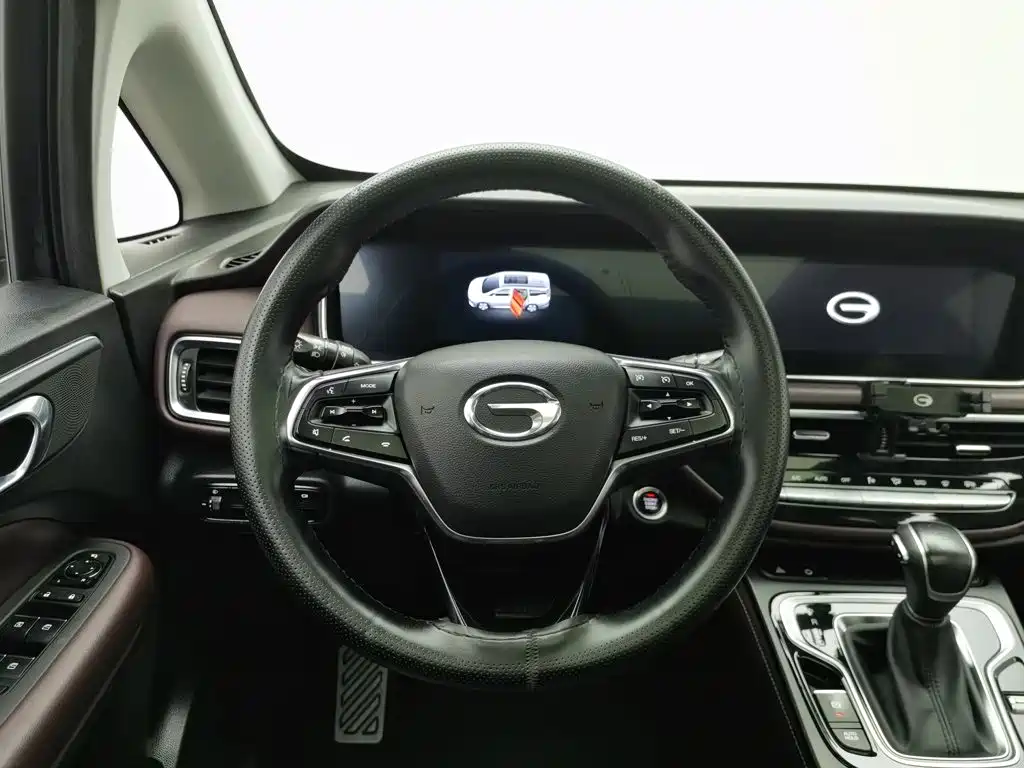 GAC Trumpchi M6, миниатюра 11