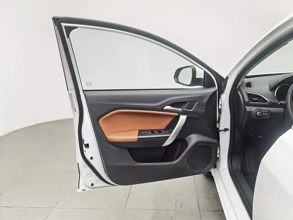 MG GT 2018 2016 Model 1.5L Automatic Premium Luxury Edition