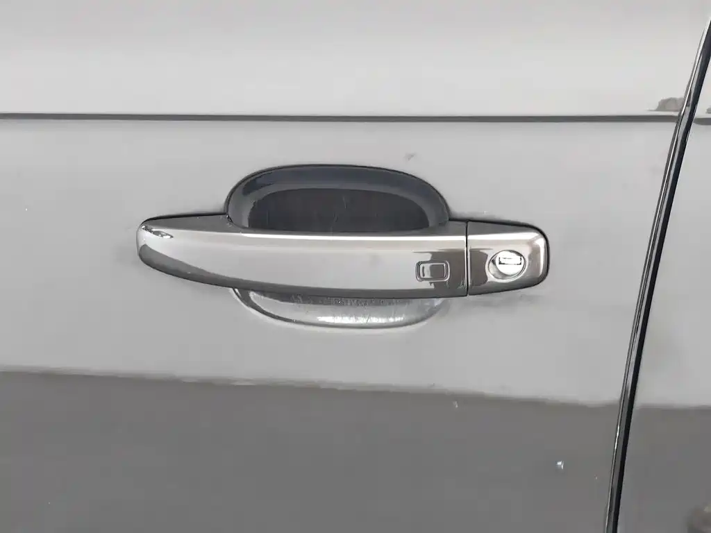 Фото 18 - Audi A4L