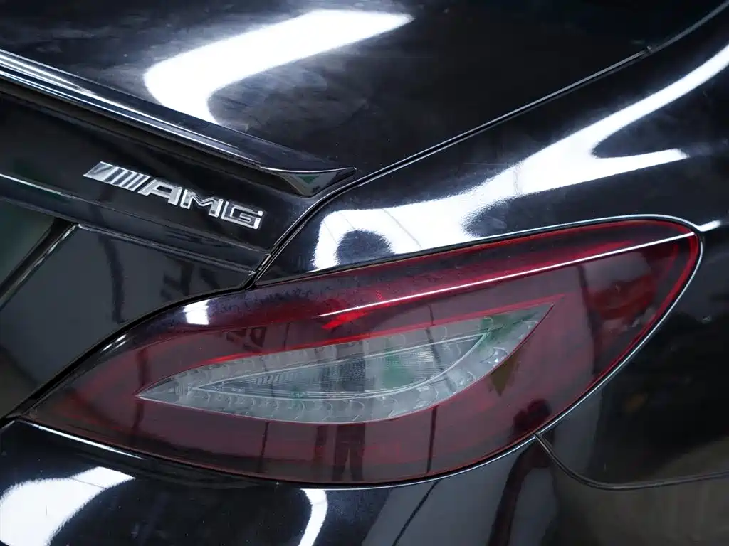 Mercedes-Benz CLS AMG 2015 AMG CLS 63 4MATIC фото 5