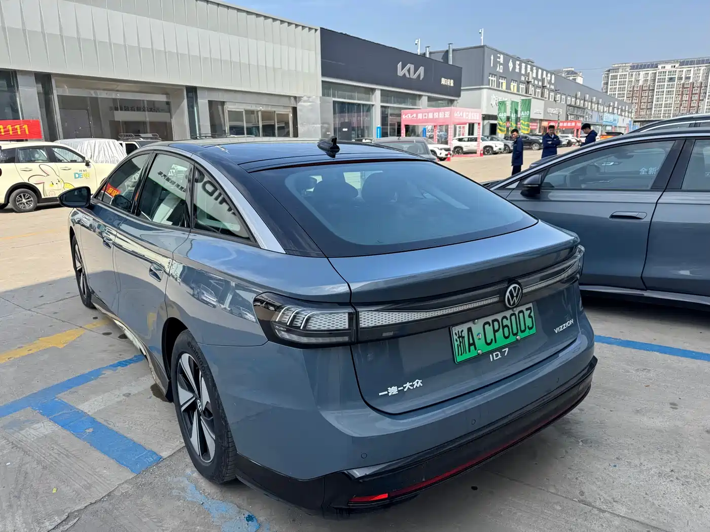 VOLKSWAGEN ID.7 VIZZION