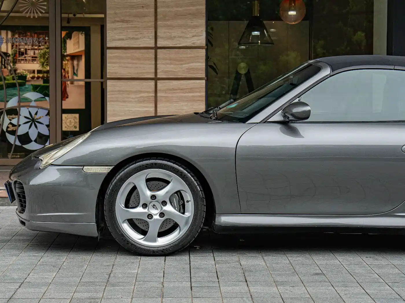 Porsche 911 2004
