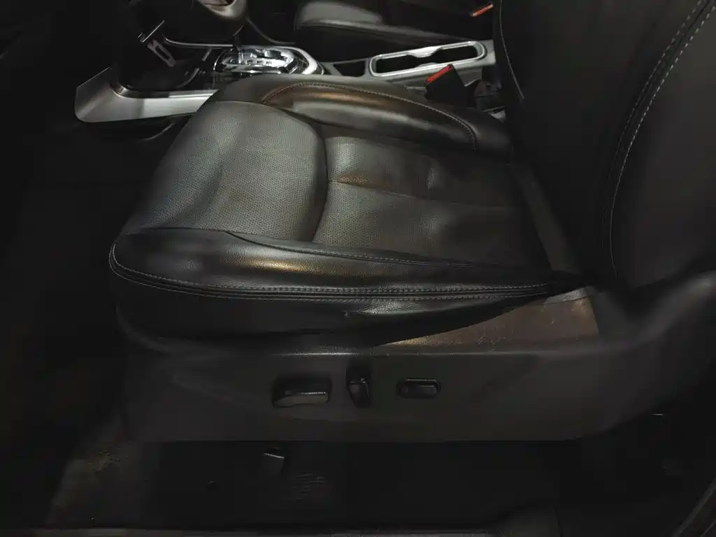 Nissan Terra 2020 2020 2.5L XV Automatic 2WD Intelligent Edition