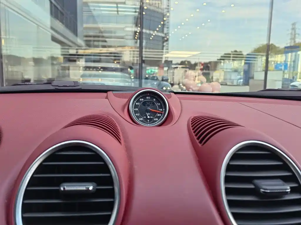 Porsche 718 2022 Boxster 2.0T фото 16