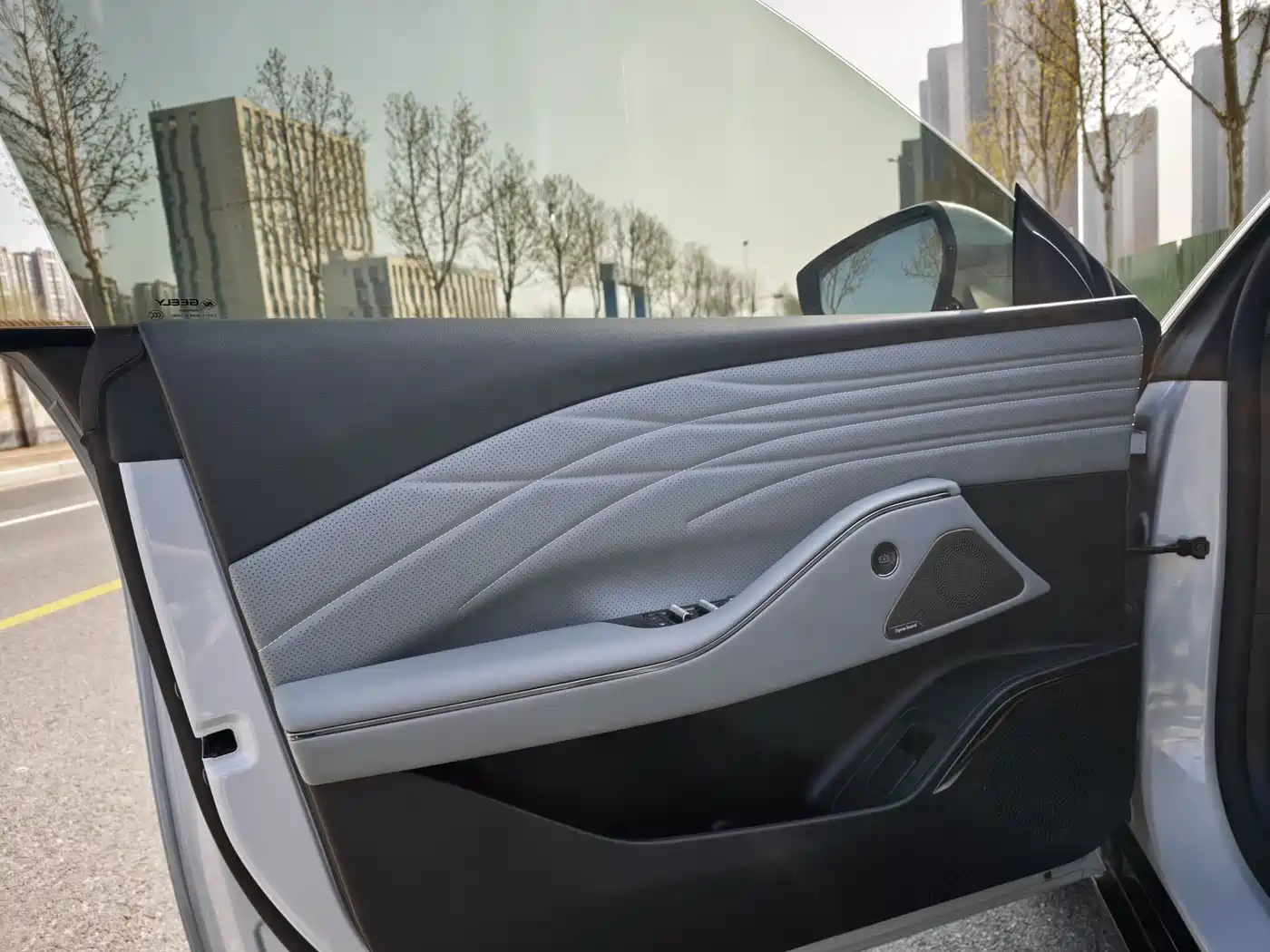 GEELY GALAXY GALAXY E8