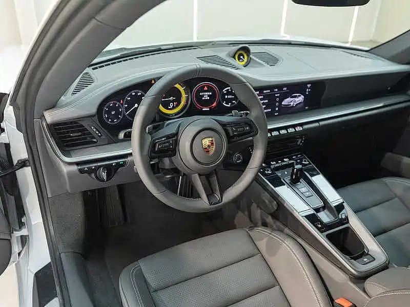 Фото 4 - Porsche 911
