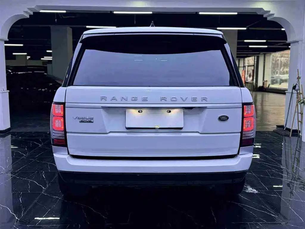 Land Rover Range Rover 2017 3.0 SC V6 Vogue LWB (Long Wheelbase) фото 18
