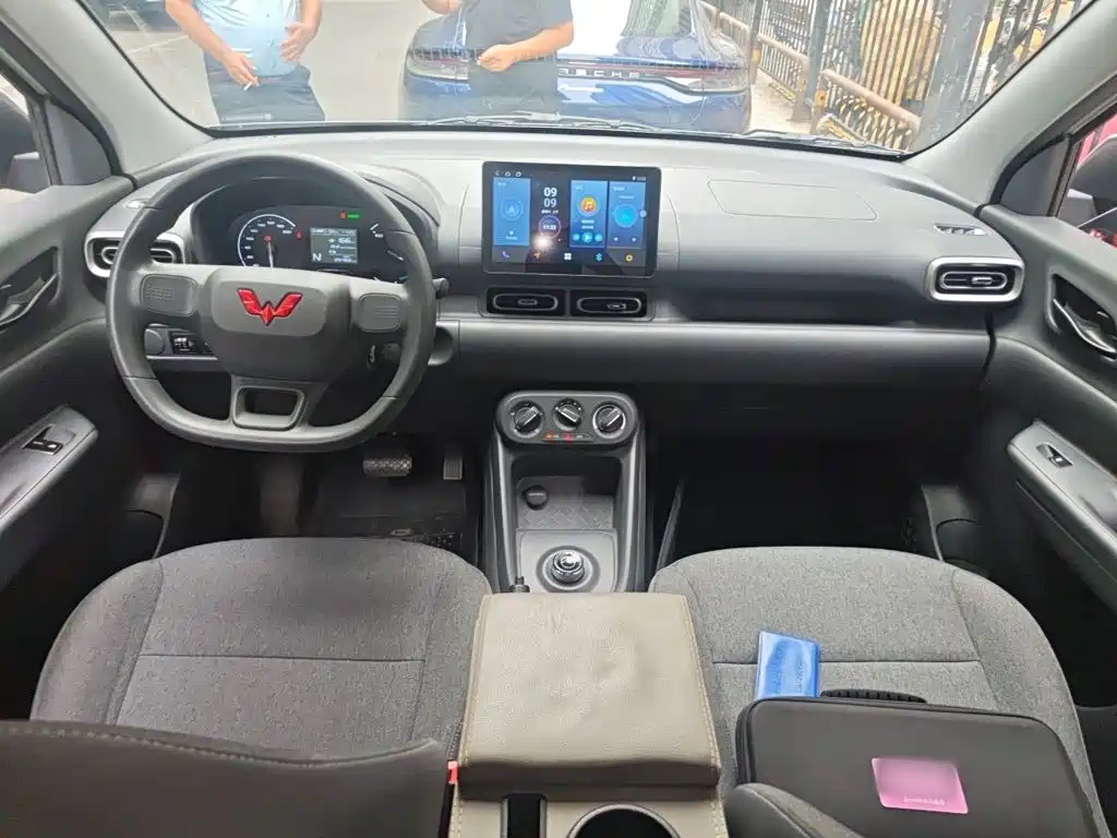 Wuling Motors Wuling Hongguang New Energy 2024 2024 Model Pure Electric 300KM Utility Version