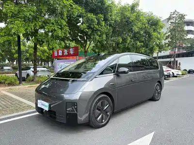 Li Auto MEGA