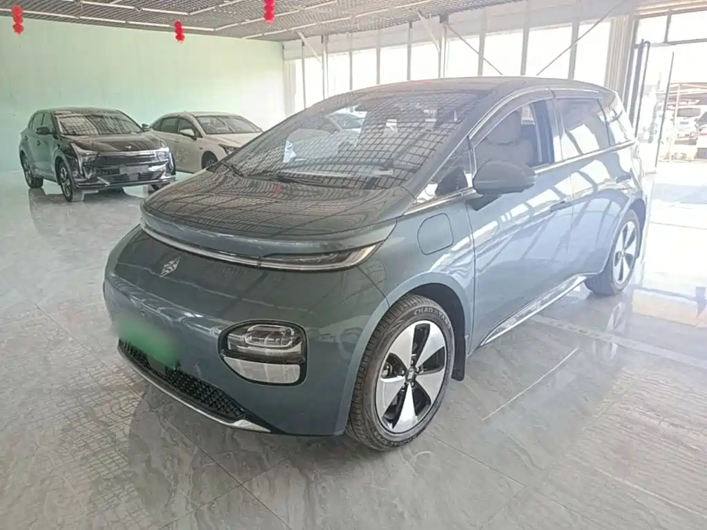 Фото 2 - Baojun Cloud