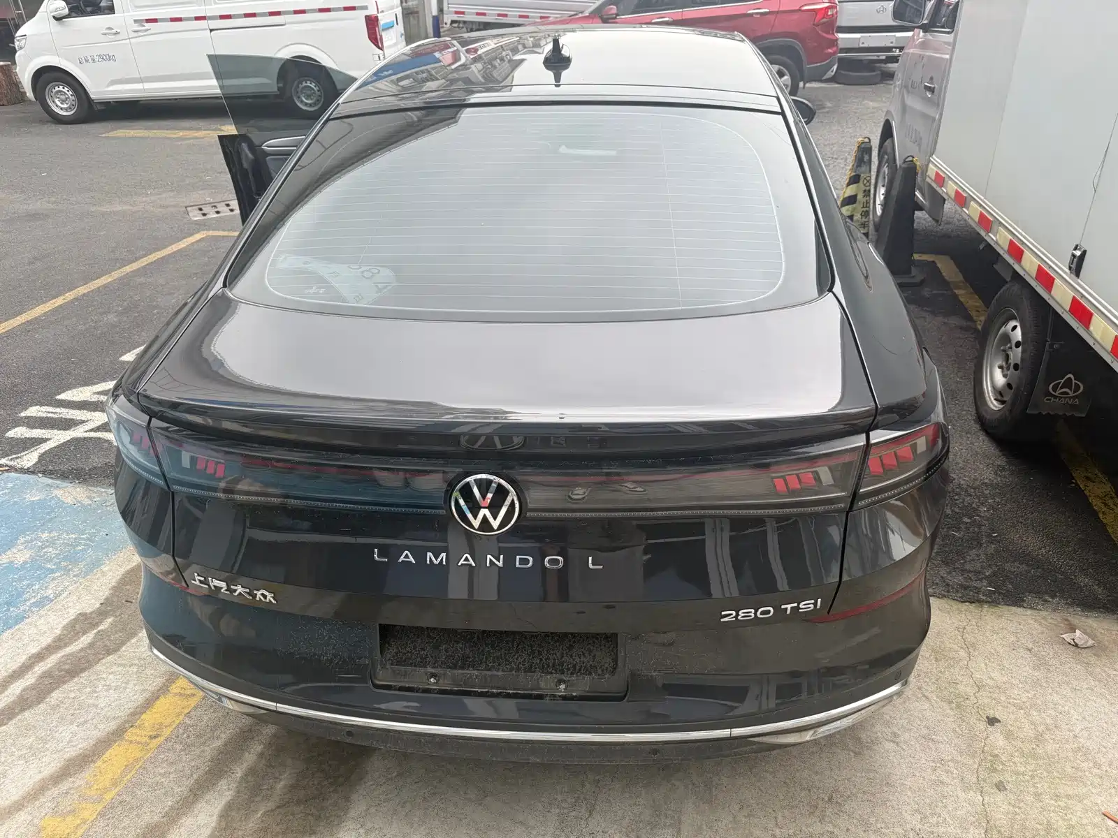 Фото 3 - Volkswagen Lamando