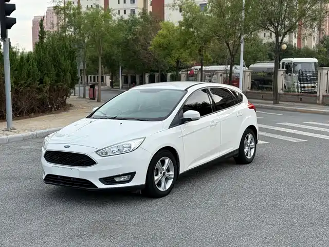 FORD FOX