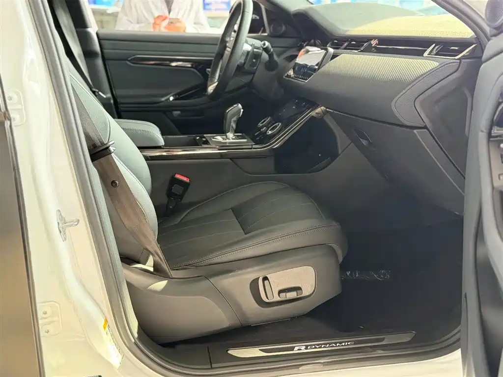 Land Rover Range Rover Evoque 2020 249PS R-DYNAMIC S Sport Edition фото 23