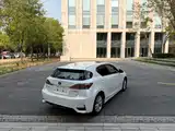 Фото 4 - Lexus CT