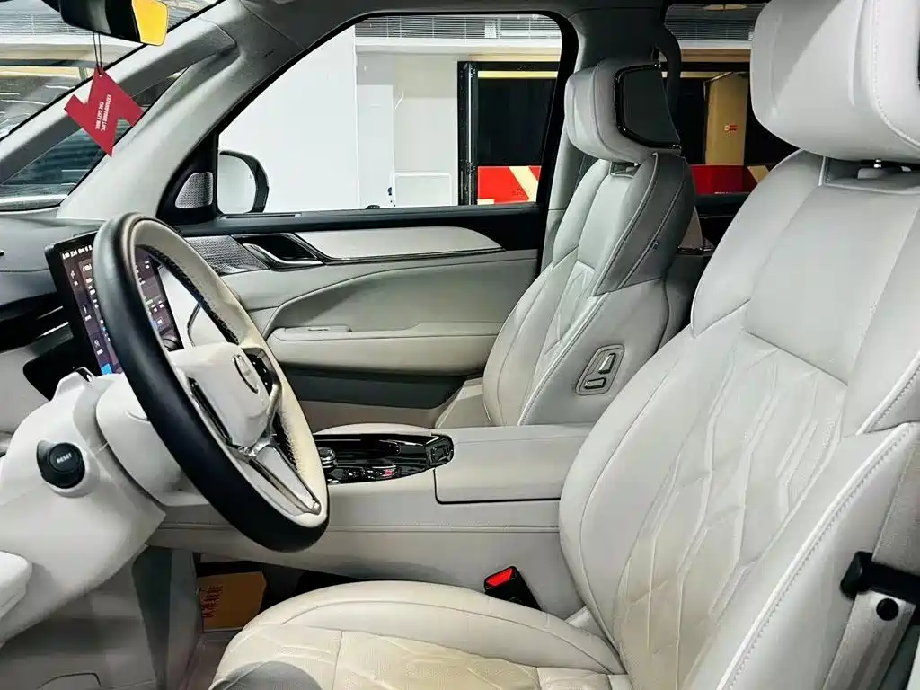 Volvo EM90 2025 2025 Ultra Six-Seater